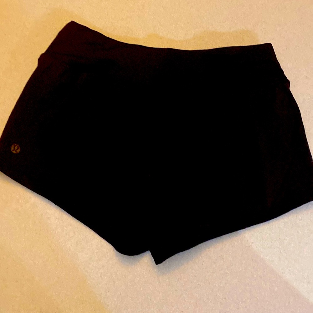 Black Lululemon shorts